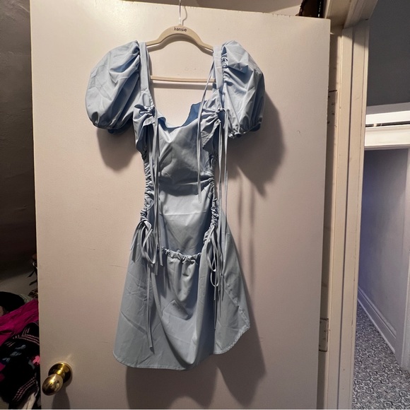 *SALE* Blue puff sleeve backless mini dress || Juicici || size small-medium - Picture 3 of 4